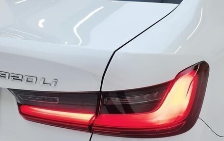 BMW 3 серия, 2021 год, 2 650 000 рублей, 23 фотография