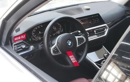 BMW 3 серия, 2021 год, 2 650 000 рублей, 13 фотография