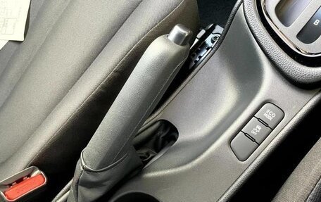 Toyota Yaris, 2022 год, 1 350 007 рублей, 26 фотография