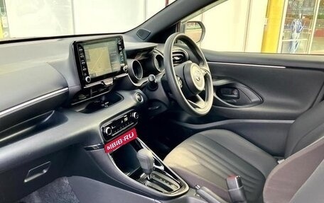 Toyota Yaris, 2022 год, 1 350 007 рублей, 27 фотография