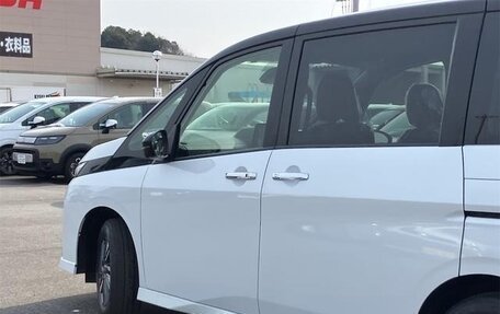 Nissan Serena, 2023 год, 2 552 000 рублей, 5 фотография