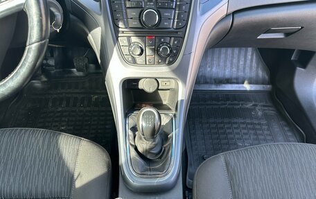 Opel Astra J, 2013 год, 785 000 рублей, 11 фотография