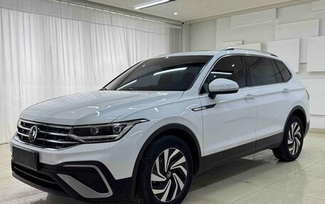 Volkswagen Tiguan II, 2023 год, 2 650 008 рублей, 1 фотография