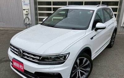 Volkswagen Tiguan II, 2017 год, 1 680 000 рублей, 1 фотография