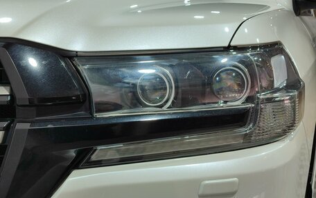 Toyota Land Cruiser 200, 2020 год, 10 000 000 рублей, 9 фотография