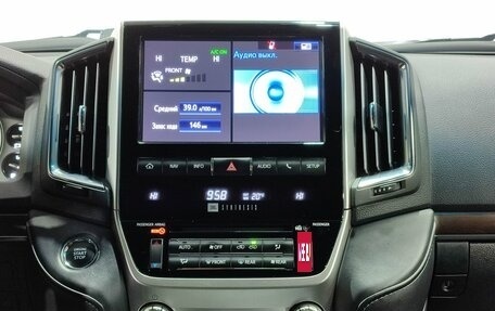 Toyota Land Cruiser 200, 2020 год, 10 000 000 рублей, 15 фотография