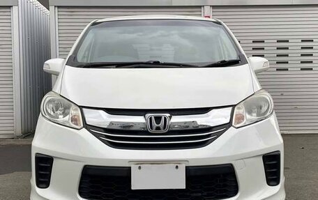 Honda Freed I, 2016 год, 945 000 рублей, 2 фотография
