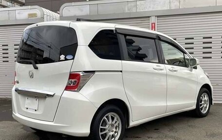 Honda Freed I, 2016 год, 945 000 рублей, 4 фотография