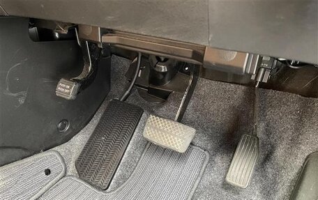 Honda Freed I, 2016 год, 945 000 рублей, 18 фотография