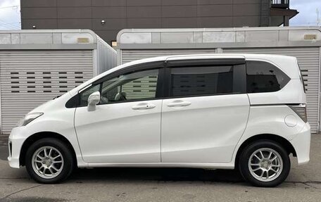Honda Freed I, 2016 год, 945 000 рублей, 8 фотография