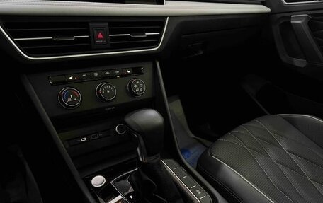 Volkswagen Tiguan II, 2023 год, 2 650 008 рублей, 15 фотография