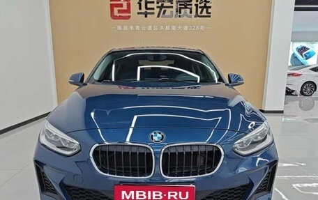 BMW 1 серия, 2023 год, 1 690 000 рублей, 2 фотография