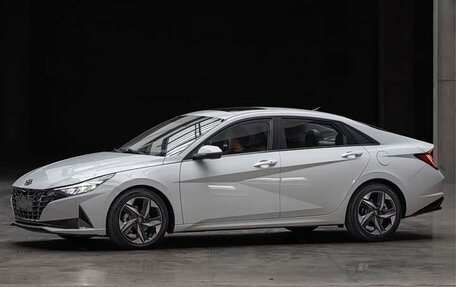 Hyundai Elantra, 2022 год, 1 700 000 рублей, 2 фотография