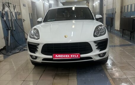 Porsche Macan I рестайлинг, 2017 год, 2 650 000 рублей, 1 фотография