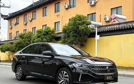 Volkswagen Lavida, 2023 год, 1 350 000 рублей, 1 фотография