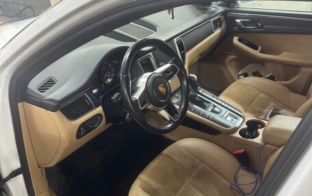 Porsche Macan I рестайлинг, 2017 год, 2 650 000 рублей, 17 фотография