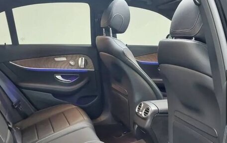 Mercedes-Benz E-Класс, 2021 год, 4 500 000 рублей, 8 фотография