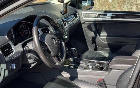 Volkswagen Touareg III, 2015 год, 2 900 000 рублей, 4 фотография