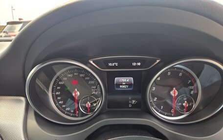 Mercedes-Benz GLA, 2017 год, 1 500 000 рублей, 13 фотография