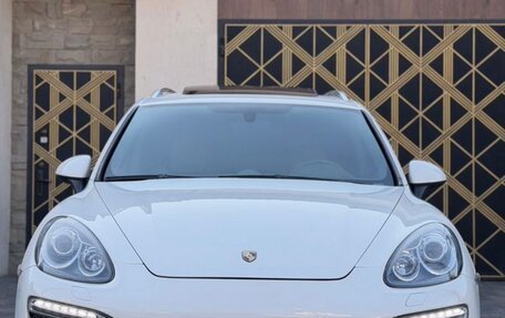 Porsche Cayenne III, 2010 год, 1 650 008 рублей, 2 фотография