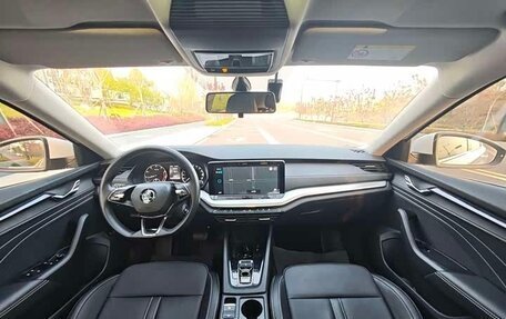 Skoda Octavia IV, 2022 год, 2 300 000 рублей, 6 фотография