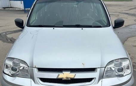 Chevrolet Niva I рестайлинг, 2013 год, 485 000 рублей, 2 фотография