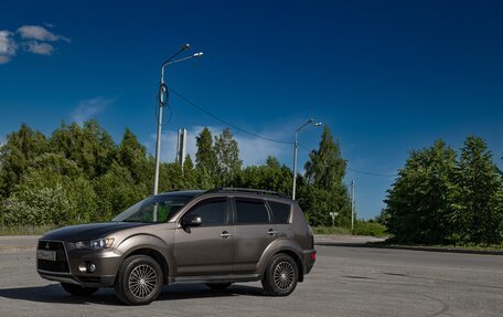 Mitsubishi Outlander III рестайлинг 3, 2012 год, 1 375 000 рублей, 6 фотография