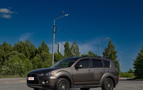 Mitsubishi Outlander III рестайлинг 3, 2012 год, 1 375 000 рублей, 7 фотография