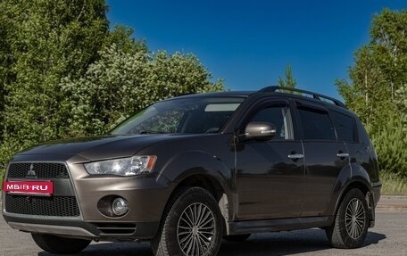 Mitsubishi Outlander III рестайлинг 3, 2012 год, 1 375 000 рублей, 4 фотография