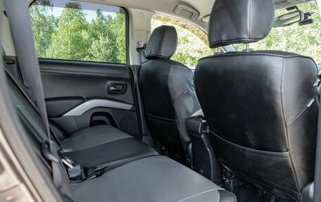 Mitsubishi Outlander III рестайлинг 3, 2012 год, 1 375 000 рублей, 25 фотография