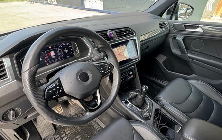 Volkswagen Tiguan II, 2019 год, 2 590 000 рублей, 12 фотография