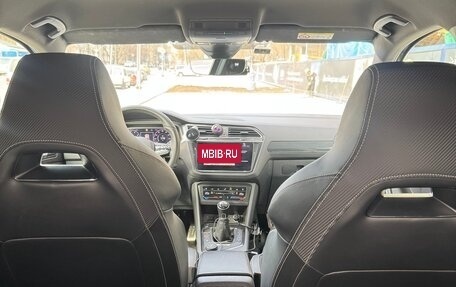 Volkswagen Tiguan II, 2019 год, 2 590 000 рублей, 10 фотография