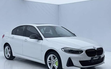 BMW 1 серия, 2023 год, 1 650 000 рублей, 3 фотография