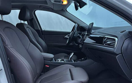 BMW 1 серия, 2023 год, 1 650 000 рублей, 14 фотография