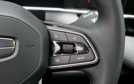 Geely Atlas, 2025 год, 3 930 990 рублей, 13 фотография