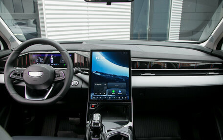 Geely Atlas, 2025 год, 3 930 990 рублей, 21 фотография