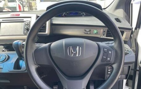 Honda Freed I, 2015 год, 963 000 рублей, 8 фотография