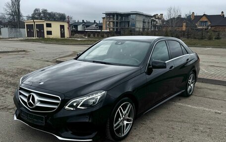 Mercedes-Benz E-Класс, 2015 год, 2 270 000 рублей, 2 фотография