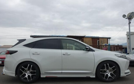 Toyota Harrier, 2020 год, 2 200 000 рублей, 6 фотография