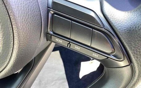 Toyota Yaris, 2024 год, 845 000 рублей, 13 фотография