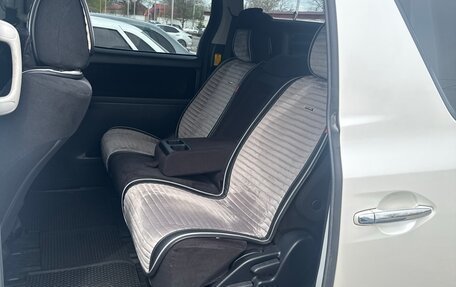 Toyota Vellfire I, 2013 год, 1 300 000 рублей, 5 фотография