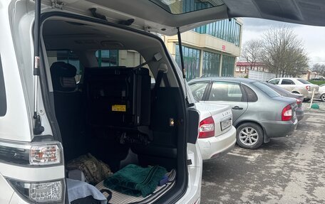 Toyota Vellfire I, 2013 год, 1 300 000 рублей, 8 фотография