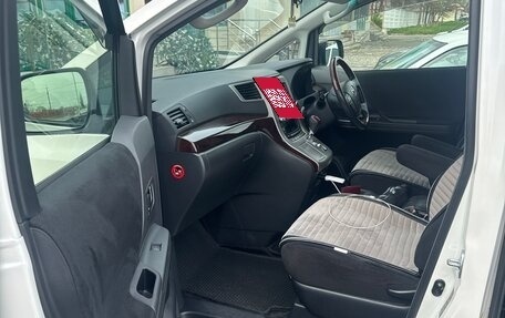 Toyota Vellfire I, 2013 год, 1 300 000 рублей, 6 фотография