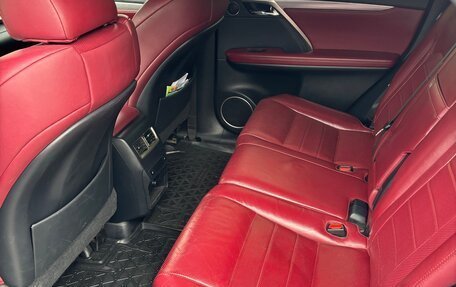 Lexus RX IV рестайлинг, 2019 год, 4 200 000 рублей, 5 фотография