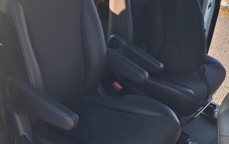 Honda Freed I, 2011 год, 1 399 999 рублей, 13 фотография