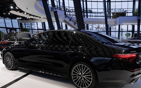 Mercedes-Benz S-Класс, 2024 год, 18 000 000 рублей, 6 фотография