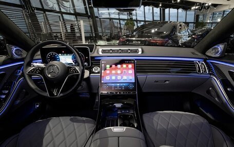 Mercedes-Benz S-Класс, 2024 год, 18 000 000 рублей, 9 фотография