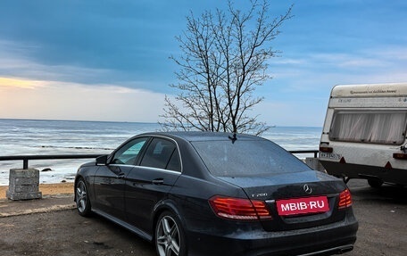 Mercedes-Benz E-Класс, 2015 год, 1 950 000 рублей, 17 фотография