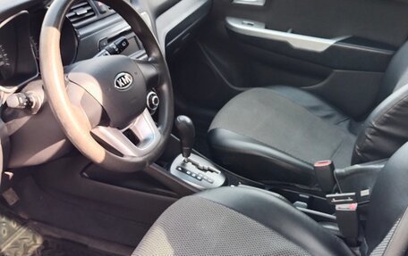 KIA Rio III рестайлинг, 2012 год, 700 000 рублей, 10 фотография