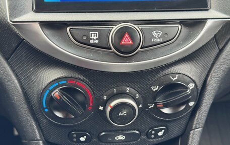 Hyundai Solaris II рестайлинг, 2016 год, 1 030 000 рублей, 23 фотография